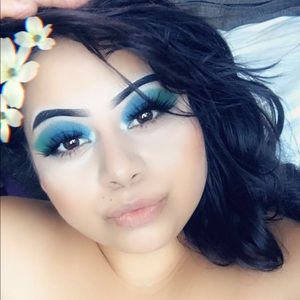 Meet your Posher, Noemi